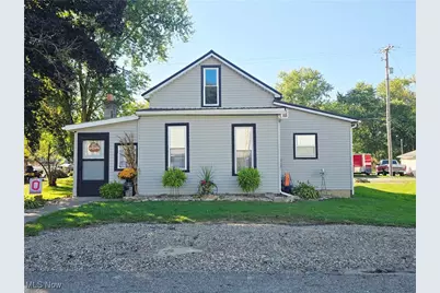 989 N Railroad Street, Killbuck, OH 44637 - Photo 1