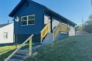 258 Florence Ave, Zanesville, OH 43701 - Photo 1