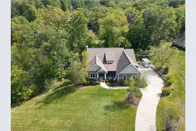 440 Crawford Circle, Cuyahoga Falls, OH 44223 - Photo 1