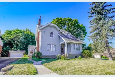 370 E Tallmadge Avenue, Akron, OH 44310 - Photo 1