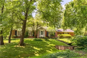 340 Lakecrest St NW, Canton, OH 44709 - Photo 1