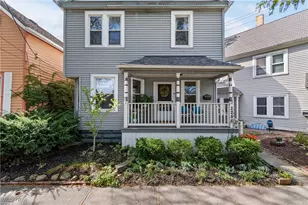 2286 W 10th St, Loveland, OH 44113 - Photo 1