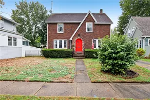 414 E Baird Ave, Barberton, OH 44203 - Photo 1