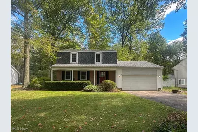 428 Wheelock Drive NE, Warren, OH 44484 - Photo 1