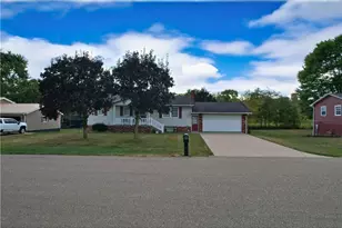 834 Geneva St SW, Sugarcreek, OH 44681 - Photo 1