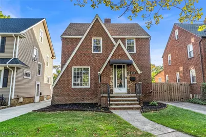 155 E 211th Street, Euclid, OH 44123 - Photo 1