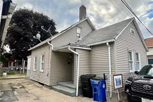 2104 W 34th Pl, Loveland, OH 44113 - Photo 1