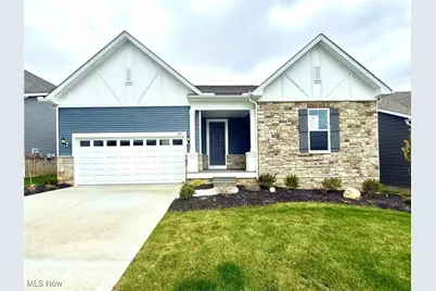 3943 Crest View Drive, Green, OH 44685 - Photo 1