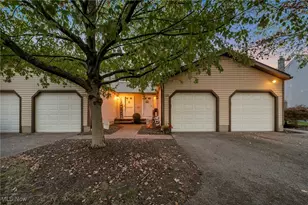 3896 Lake Run Blvd, Stow, OH 44224 - Photo 1