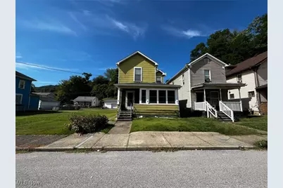 4043 Washington St, Weirton, WV 26062 - Photo 1
