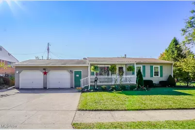 2426 40th Street NE, Canton, OH 44705 - Photo 1