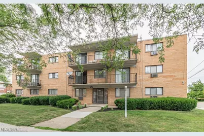 17901 Lake Shore Boulevard, Loveland, OH 44119 - Photo 1