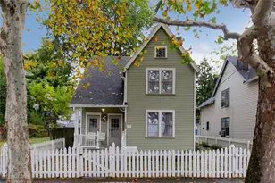 1419 E 51st St, Loveland, OH 44103 - Photo 1