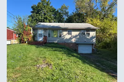 3045 Parkway Street NW, Canton, OH 44708 - Photo 1