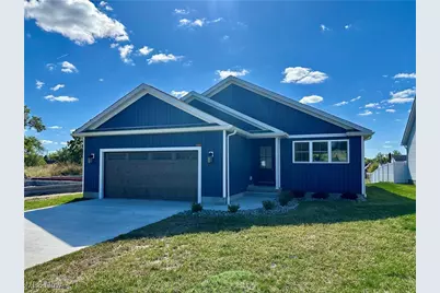 1919 Carnegie Heights Drive, Niles, OH 44446 - Photo 1