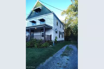 2615 Hillman Street, Youngstown, OH 44507 - Photo 1