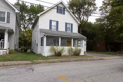 50 Walnut Street, Hubbard, OH 44425 - Photo 1