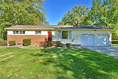 8305 Hiram Place SE, Warren, OH 44484 - Photo 1