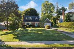 426 38th St NW, Canton, OH 44709 - Photo 1