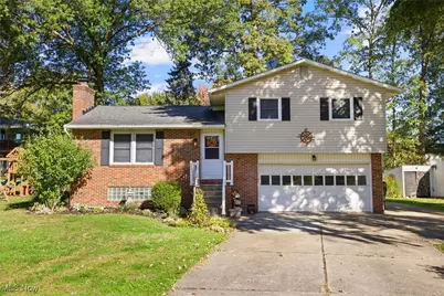 711 Somerset Avenue SW, Canton, OH 44706 - Photo 1