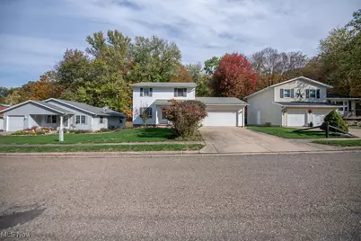 641 Crider Avenue NE, New Philadelphia, OH 44663 - Photo 1