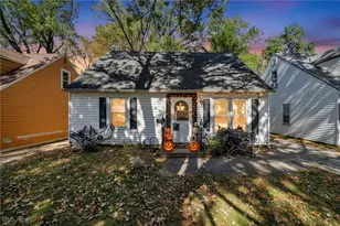 18614 Homeway Rd, Loveland, OH 44135 - Photo 1