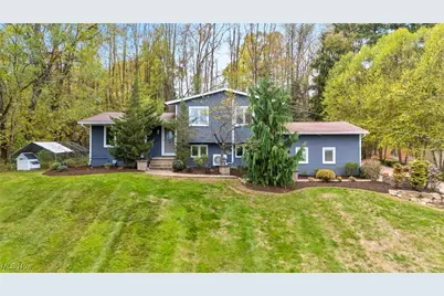 427 Valley Crest Drive, Mogadore, OH 44260 - Photo 1