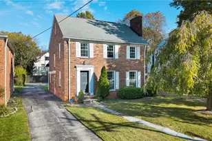 18927 Chagrin Blvd, Huber Heights, OH 44122 - Photo 1