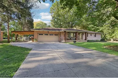 1964 Woodley Boulevard, Akron, OH 44319 - Photo 1