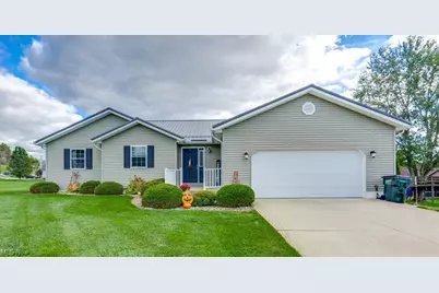 928 Overlook Lane NE, Carrollton, OH 44615 - Photo 1