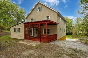 905 1/2 Shadybrook Dr, Akron, OH 44312 - Photo 1