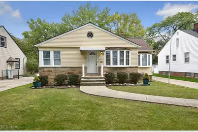 10172 Keswick Drive, Parma, OH 44130 - Photo 1