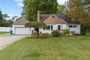 4666 Roop Ave, Barberton, OH 44203 - Photo 1