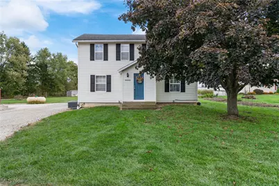 4040 Grant Avenue NW, North Lawrence, OH 44666 - Photo 1