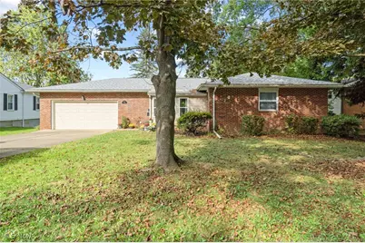 561 E School Street, Kent, OH 44240 - Photo 1