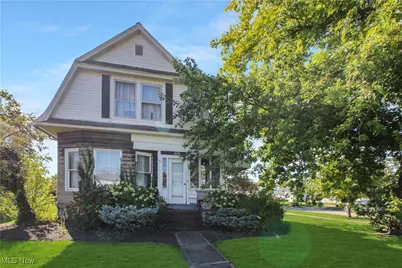 229 W 4th Street, Port Clinton, OH 43452 - Photo 1