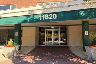 11820 Edgewater Dr, Oakwood, OH 44107 - Photo 1