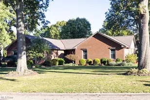 5433 Cinderford St NW, Canton, OH 44718 - Photo 1