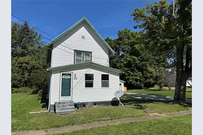 919 E 17th Street, Ashtabula, OH 44004 - Photo 1