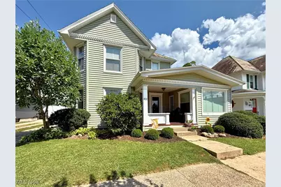 431 Columbia Avenue, Williamstown, WV 26187 - Photo 1