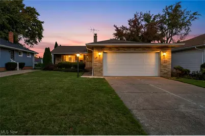 15809 Dunbury Drive, Maple Heights, OH 44137 - Photo 1