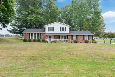 9766 Smithdale Avenue NE, Hartville, OH 44632 - Photo 1