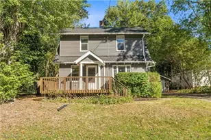 671 Springdale St, Akron, OH 44310 - Photo 1