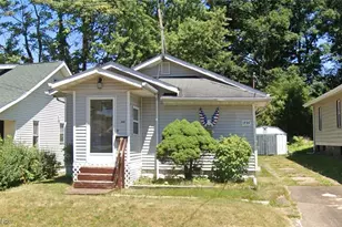 1734 Rowland Ave NE, Canton, OH 44705 - Photo 1