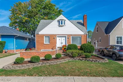 8206 Newport Avenue, Parma, OH 44129 - Photo 1