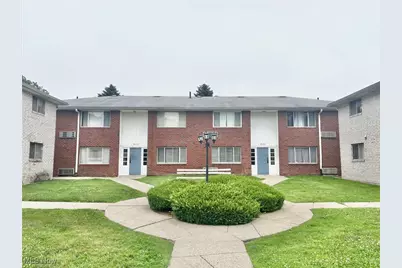 2010 Woodlawn Avenue NW #9, Canton, OH 44708 - Photo 1