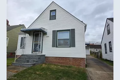 4473 Glenview Road, Warrensville Heights, OH 44128 - Photo 1