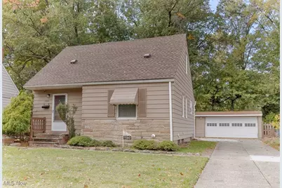 720 E 254th Street, Euclid, OH 44132 - Photo 1