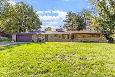 530 N Ray Drive, Zanesville, OH 43701 - Photo 1