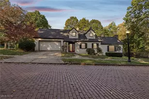 525 Palisades Dr, Akron, OH 44303 - Photo 1